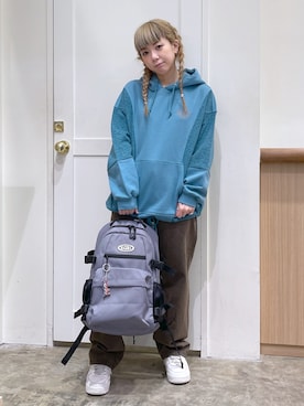 「アイテム（キーホルダー）」を使った、北浦佳那美さん（レディース・157cm）の冬コーディネート