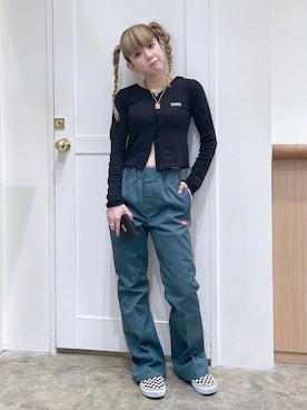 「アイテム（財布）」を使った、北浦佳那美さん（レディース・157cm）の秋コーディネート