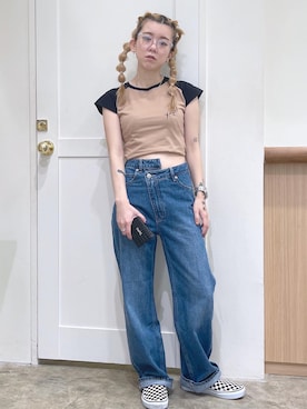 「アイテム（財布）」を使った、北浦佳那美さん（レディース・157cm）の夏コーディネート