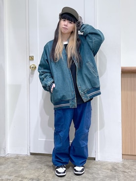 「ラグランTシャツ」｜「アイテム（デニムジャケット）」を使った、北浦佳那美さん（レディース・157cm）の秋コーディネート