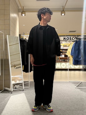 「EKAL（エカル）の『吸水速乾/軽量』DotAir LONG-SLEEVE SHIRTS（シャツ/ブラウス、ブラック系）」を使った、にのさんさん（メンズ・178cm）の春コーディネート