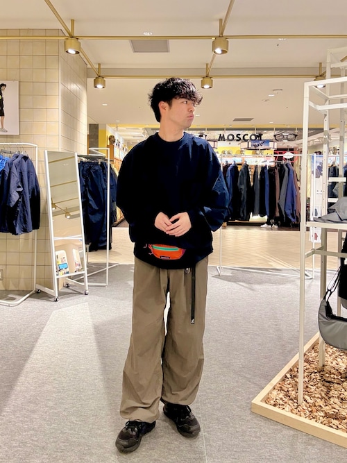 DOT AIR LONG-SLEEVE PULLOVER