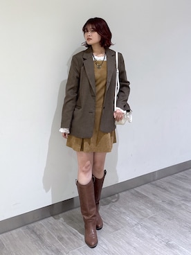 「アイテム（ジャンパースカート）」を使った、narunaさん（レディース・159cm）の秋コーディネート