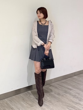 「アイテム（ジャンパースカート）」を使った、narunaさん（レディース・159cm）の秋コーディネート