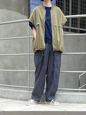 「ベスト×Tシャツ」｜moniさん（レディース・155cm）の夏コーディネート