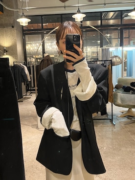 「アイテム（ノーカラージャケット）」を使った、moekaさん（レディース・164cm）の秋コーディネート