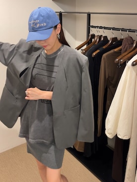 「アイテム（ノーカラージャケット）」を使った、moekaさん（レディース・164cm）の秋コーディネート