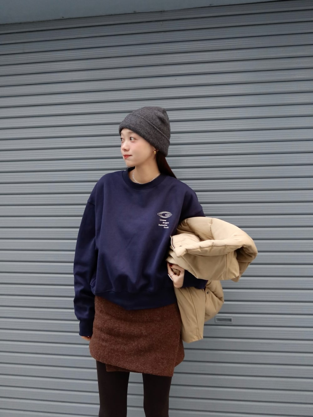 LA PEAU DE GEMのスウェットを使った人気ファッションコーディネート
