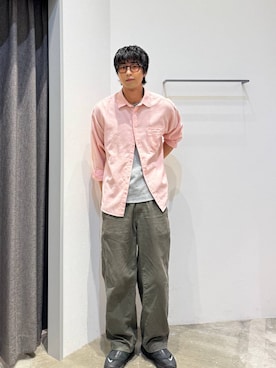 「BAYFLOW（ベイフロー）の［サングラスホルダー＆眼鏡拭き付］コットンリネンシャツ【ストレッチ】（シャツ/ブラウス、ピンク系）」を使った、riiiin0804さん（メンズ）の春コーディネート