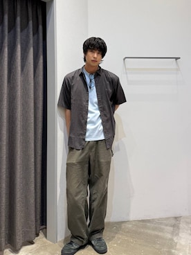 「BAYFLOW（ベイフロー）のワンポイントレギュラーカラーシャツ（シャツ/ブラウス、グレー系）」を使った、riiiin0804さん（メンズ）の春コーディネート