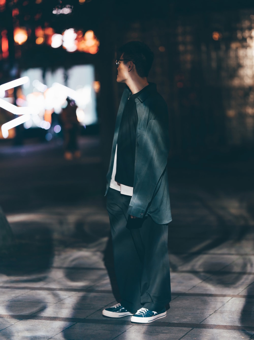 「お洒落さんとつながりたい、大人コーデ、春コーデ、Taiwan」｜「UNIQLOのアイテム（パンツ、ブラック系）」を使った、Yuanさん（メンズ・175cm）の冬コーディネートの1枚目の写真