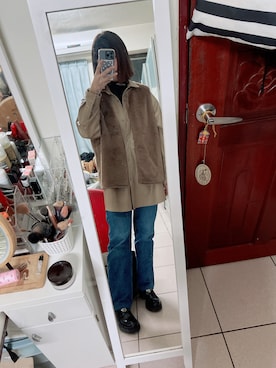 「no brand（ノーブランド）のアイテム（シャツ/ブラウス、ベージュ系）」を使った、エビイ-Abby-🦦さん（レディース・159cm）の冬コーディネート