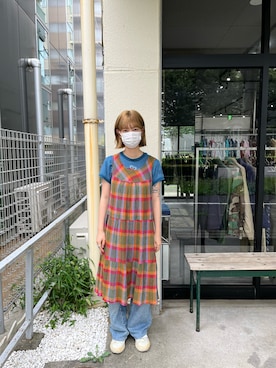 「UNIQLO（ユニクロ）のハイライズワイドストレートジーンズ（デニムパンツ）」を使った、Amyさん（レディース・160cm）の夏コーディネート