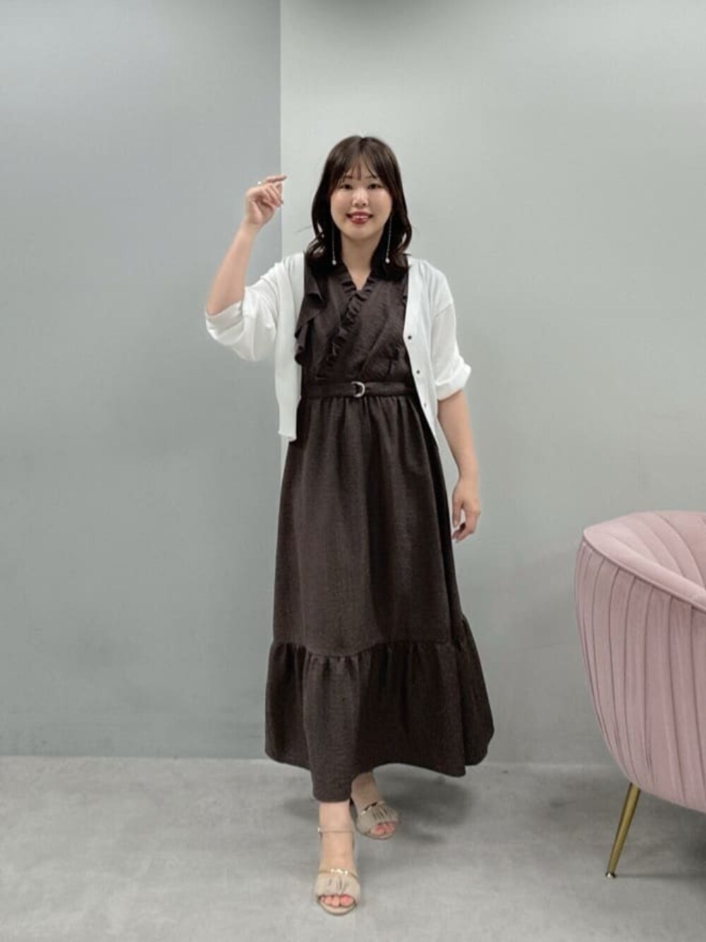 フリルカシュクールワンピースを使った人気ファッションコーディネート