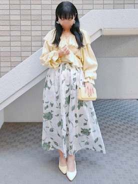 「LILY BROWN（リリーブラウン）のフリルギャザーブラウス（襯衫、イエロー系）」を使った、こうめさん（レディース・155cm）の春コーディネート