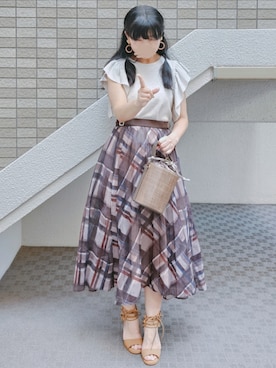 「アイテム（イヤリング）」を使った、こうめさん（レディース・155cm）の秋コーディネート