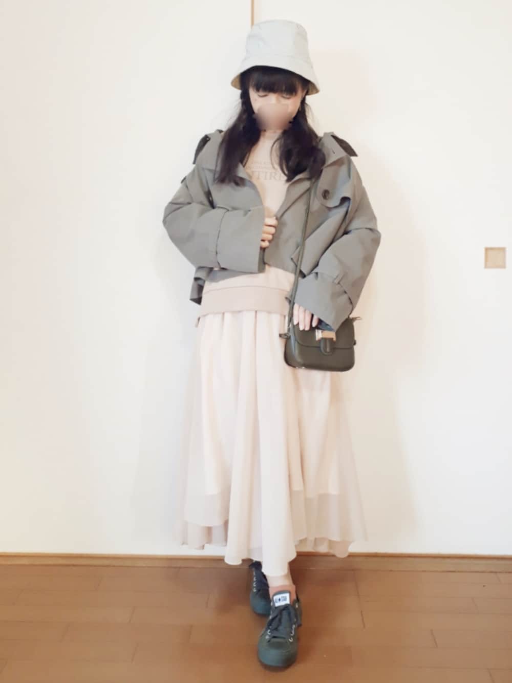 こうめさんの「フレアスカート（SNIDEL）」を使ったコーディネートの1枚目の写真