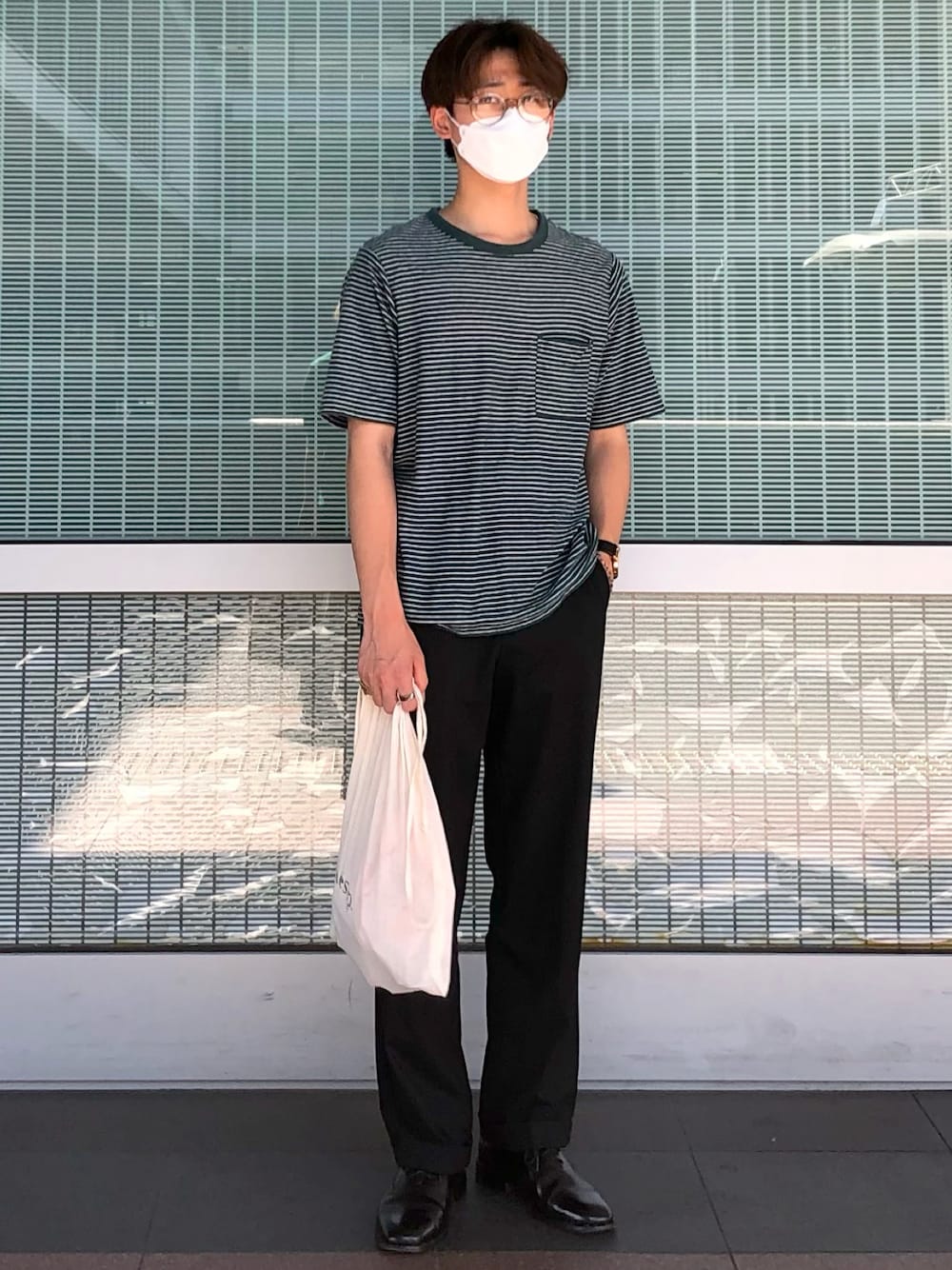 「夏コーデ、大人カジュアル、キレイめ、古着、古着MIX、ドアーズ」｜「URBAN RESEARCH DOORSのリサイクルコットンボーダーTシャツ∴（Tシャツ/カットソー、グリーン系）」を使った、Yusei Takafujiさん（メンズ・170cm）の夏コーディネートの1枚目の写真