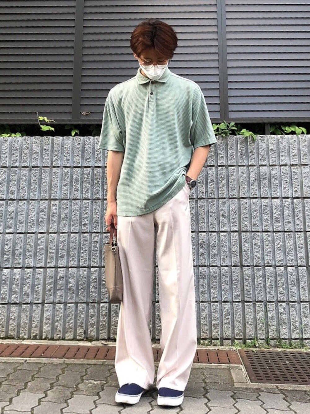 「夏コーデ、大人カジュアル、キレイめ、古着、古着MIX、パステルカラー」｜「usedのアイテム（ポロシャツ、グリーン系）」を使った、Yusei Takafujiさん（メンズ・170cm）の夏コーディネートの1枚目の写真