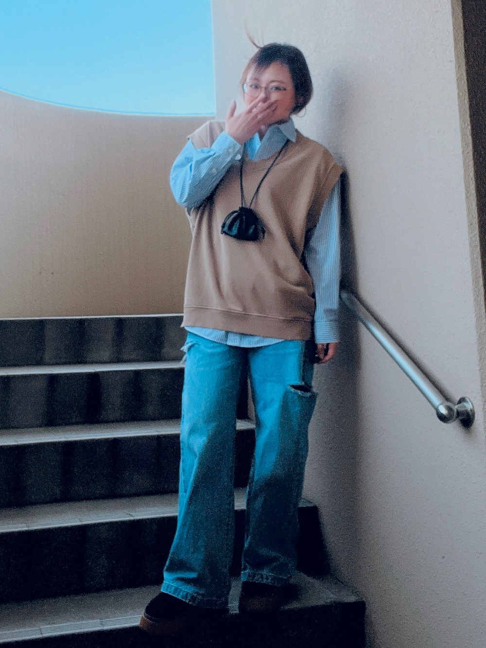 akocoa♩¨̮·͜· ︎︎ ︎︎さんの「ABEL&CO USA ヴィンテージダメージベスト（AZUL by moussy）」を使ったコーディネートの1枚目の写真