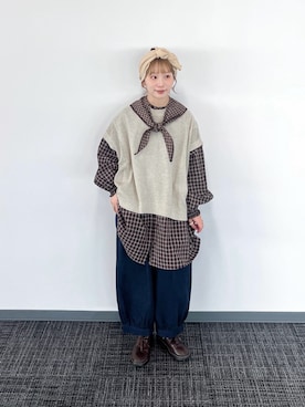 「アイテム（ストール/ショール）」を使った、まき みさきさん（レディース・149cm）の秋コーディネート