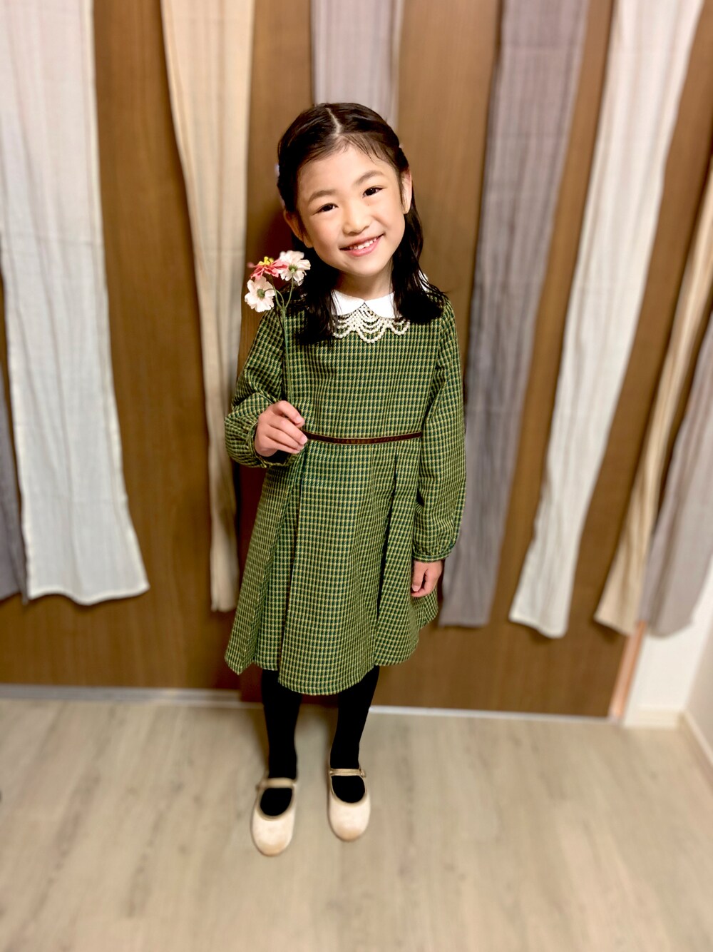 「卒園式、卒園式コーデ、キッズファッション、女の子」｜「B:MING by BEAMSのB:MING by BEAMS / CEREMONY TR チェック ワンピース（100~130cm）（ワンピース、グリーン系）」を使った、fuuさん（キッズ・120cm）の春コーディネートの1枚目の写真