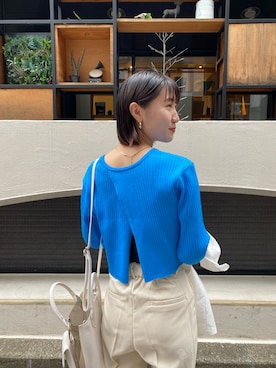 「mystic（ミスティック）のバックスリットショートニット（ニット/セーター、グリーン系）」を使った、asami ogawaraさん（レディース・162cm）の春コーディネート