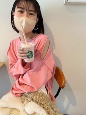 「mystic（ミスティック）の肩開きニット（ニット/セーター、ピンク系）」を使った、asami ogawaraさん（レディース・162cm）の冬コーディネート
