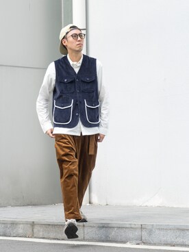 「通勤穿搭」｜「アイテム（チノパンツ）」を使った、陈百万さん（メンズ・174cm）の秋コーディネート
