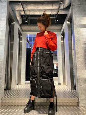 「DIESEL OSAKA」｜「アイテム（スニーカー）」を使った、P-さん（レディース・163cm）の冬コーディネート
