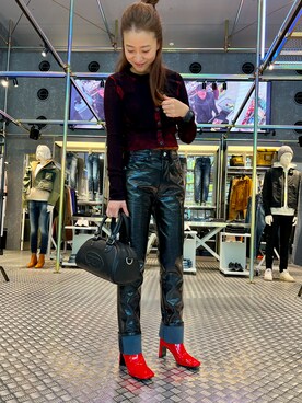 「DIESEL OSAKA」｜「アイテム（ブーツ）」を使った、P-さん（レディース・163cm）の秋コーディネート