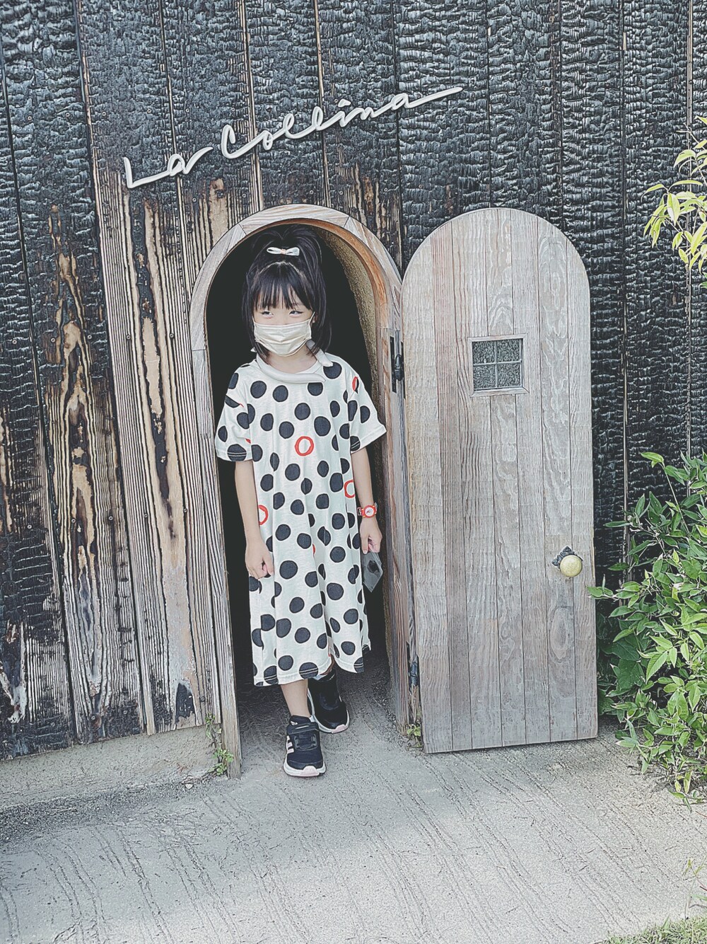 「夏コーデ、ワンピース、ドット、モノトーン、女の子コーデ」｜「HOGAN RANCH WEARのキャンディーペーパーハンソデワンピース（80～150cm）（ワンピース、ホワイト系）」を使った、soo&aaaさん（キッズ・120cm）の夏コーディネートの1枚目の写真