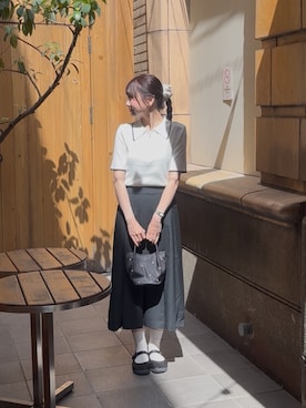 「SENSE OF PLACE by URBAN RESEARCH(センスオブプレイスバイアーバンリサーチ)の『洗濯可』ハーフZIPニットポロ(ニット/セーター、ホワイト系)」を使った、里沙子さん(レディース・156cm)の夏コーディネート