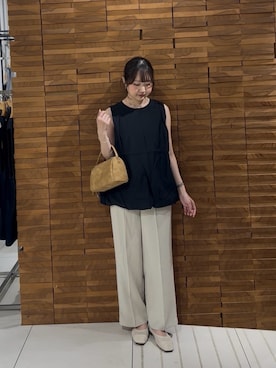 「SENSE OF PLACE by URBAN RESEARCH(センスオブプレイスバイアーバンリサーチ)の『一部WEB限定』『UR TECH DRYLUXE』リネンライクワイドパンツ(その他パンツ、ベージュ系)」を使った、里沙子さん(レディース・156cm)の春コーディネート