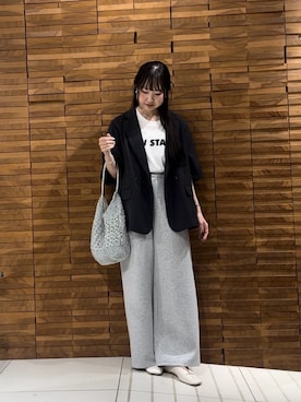 「SENSE OF PLACE by URBAN RESEARCH（センスオブプレイスバイアーバンリサーチ）の『UR TECH DRYLUXE』リネンライクジャケット（その他アウター、グレー系）」を使った、里沙子さん（レディース・156cm）の春コーディネート