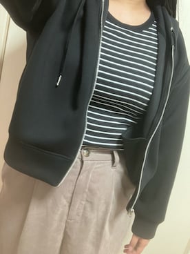 「シンプル」｜「アイテム（パーカー）」を使った、nico¨̮さん（レディース・168cm）の冬コーディネート