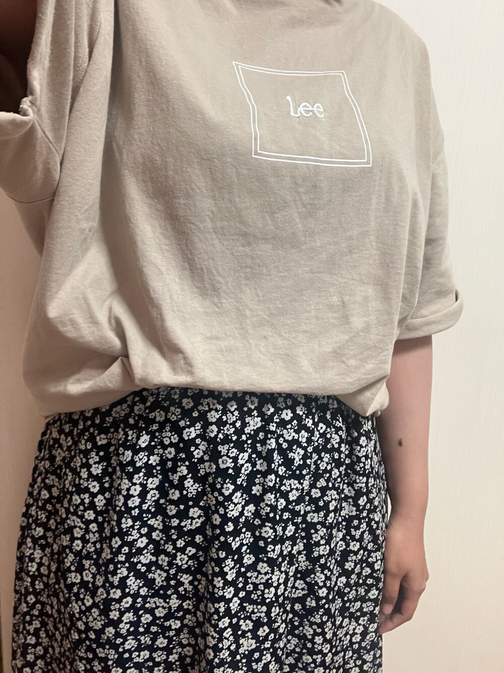 「大人カジュアル、夏コーデ、夏だ！Tシャツ着よう！、おしゃれさんと繋がりたい、プチプラコーデ、休日スタイル、ロングスカート、Tシャツ、スカート、LEE、スカートスタイル、夏、大学生、高身長女子、着回しコーデ」｜「HONEYSUCKLE ROSEの【HONEYSUCKLE ROSE】ボリュームスカート（スカート、ホワイト系）」を使った、nico¨̮さん（レディース・168cm）の夏コーディネートの1枚目の写真