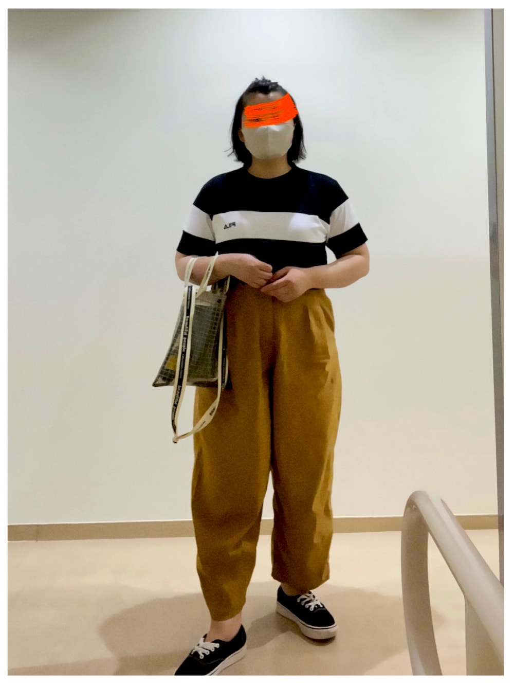 「FILA、カジュアルコーデ、キャメルパンツ、ニコアンド、beautiful people、オーセンティック」｜「niko and...のVARDHMANコクーンゆるパンツ（その他パンツ、イエロー系）」を使った、KA13さん（レディース・156cm）の夏コーディネートの1枚目の写真