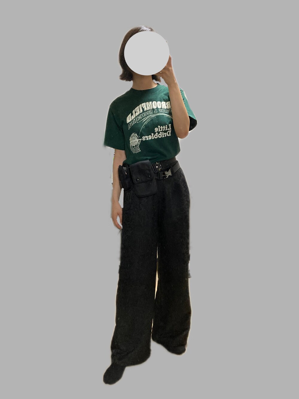 「カジュアル、Tシャツ、グリーン、SLY、ミニバッグ」｜「PUBLUXのアイテム（パンツ、ブラック系）」を使った、 蒲原さん（レディース・165cm）の夏コーディネートの1枚目の写真