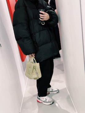「イエローバッグ」｜gura_suzukiさん（レディース・157cm）の冬コーディネート