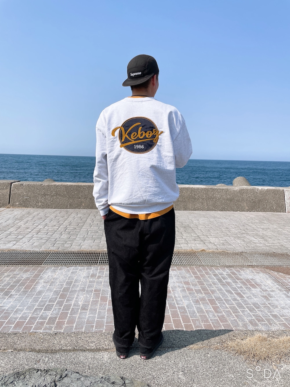 「海、ストリートMIX、ケボズ、ドライブ、サウナ、スニーカー、キャップ後ろかぶり、春」｜「THE NORTH FACE PURPLE LABELの【THE NORTH FACE PPL/パープルレーベル】Corduroy ワイドテーパードパンツ（その他パンツ、ブラック系）」を使った、Shun5さん（メンズ・178cm）の春コーディネートの1枚目の写真