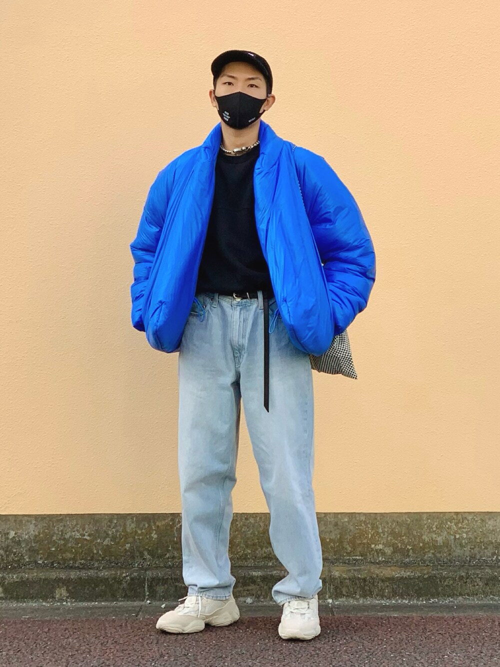 Yeezy × GAP 青 Mサイズ ダウンジャケット macky☺︎｜YEEZY GAPのダウンジャケット/コートを使った