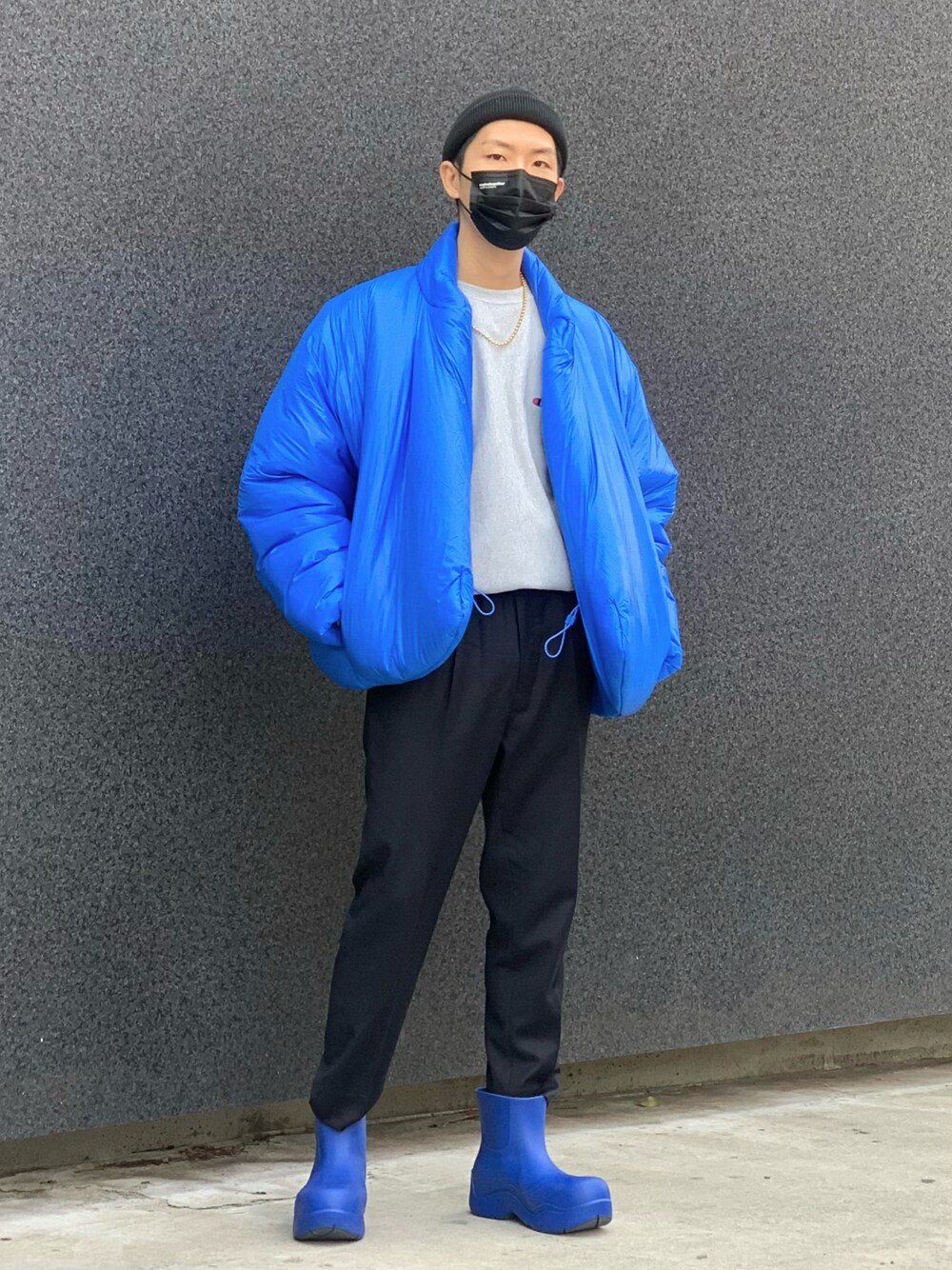 macky☺︎｜YEEZY GAPのダウンジャケット/コートを使った