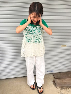 「OOFOS（ウーフォス）のアイテム（サンダル、ブラック系）」を使った、mさん（レディース・150cm）の夏コーディネート