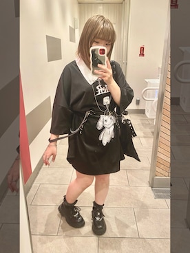 「アイテム（スニーカー）」を使った、ひーちゃんさん（レディース・145cm）の秋コーディネート