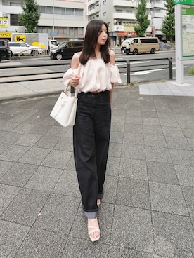 「アイテム（フレグランス）」を使った、あいりさん（レディース・157cm）の秋コーディネート