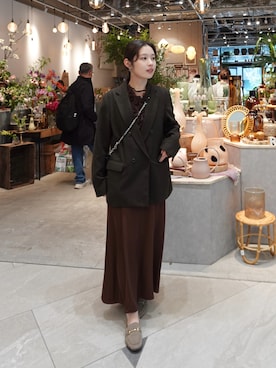 「Maison Margiela（メゾンマルジェラ）のGLAM SLAM CLASSIQUE BABY（ショルダーバッグ、ブラック系）」を使った、あいりさん（レディース・157cm）の春コーディネート