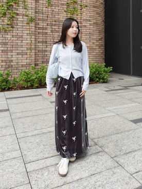 「アイテム（香水）」を使った、あいりさん（レディース・157cm）の秋コーディネート
