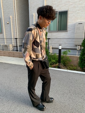 「柄シャツコーデ」｜「アイテム（ブーツ）」を使った、shotaさん（メンズ・178cm）の秋コーディネート