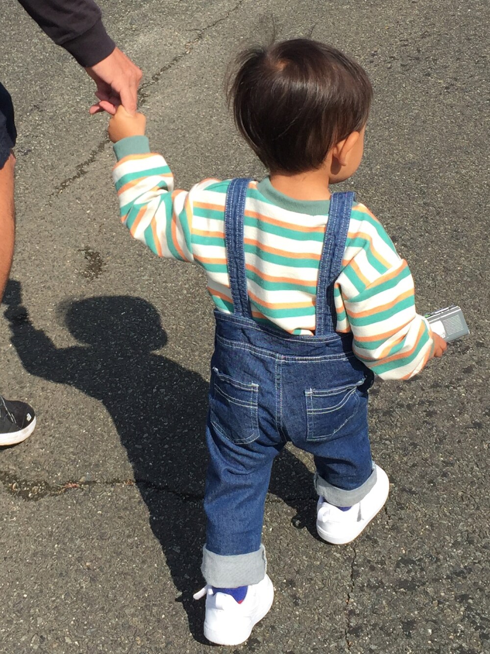 「1歳10ヶ月、男の子コーデ、オーバーオール」｜「NIKEのアイテム（スニーカー、ホワイト系）」を使った、soyunさん（レディース・154cm）の秋コーディネートの1枚目の写真